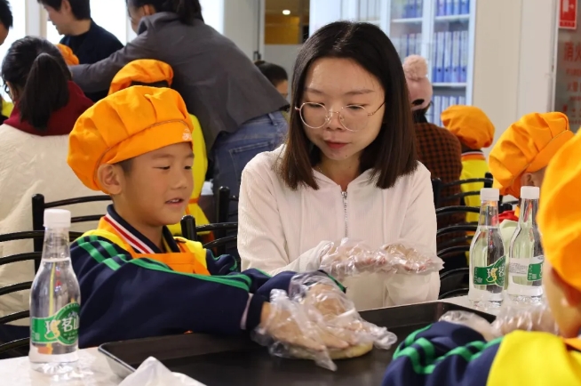 舌尖上的劳动教育——云缨小学烘焙系列亲子活动(图5) 微信截图_20240519000837.png