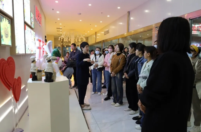 舌尖上的劳动教育——云缨小学烘焙系列亲子活动(图2) 微信截图_20240519001132.png