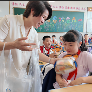 天天向上 · 这个六一，用爱温暖每一个童年